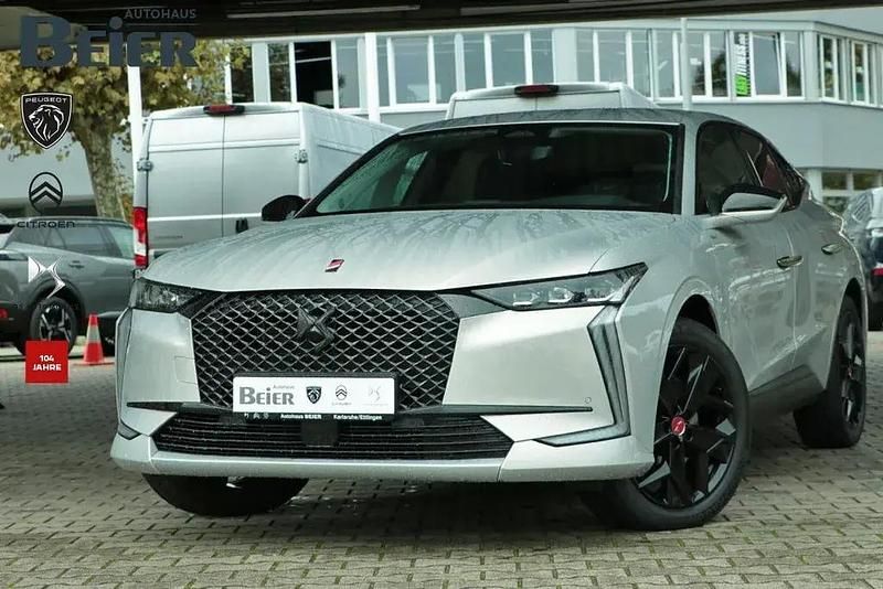 Lackierung chrystal pearl/typ Gebraucht 2022 DS Automobiles DS4 Performance Line Plus Limousine | 28.680 € (Fairer Preis) - Bild 1/4