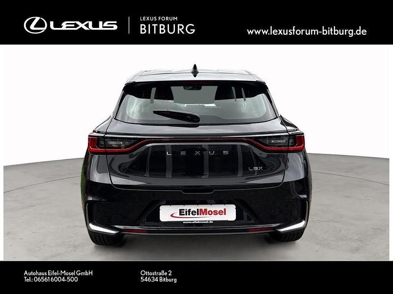 Neu Lexus LBX 136 PS (100 kW) 2025 Schwarz SUV