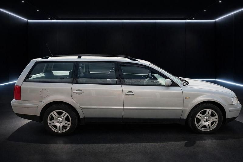 Gebraucht VW Passat Comfortline 150 PS (110 kW) 1999 Silber Limousine