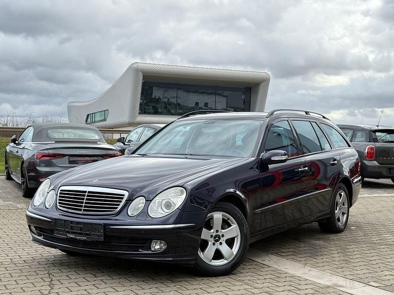 Gebraucht Mercedes E320 224 PS (164 kW) 2006 Blau Kombi
