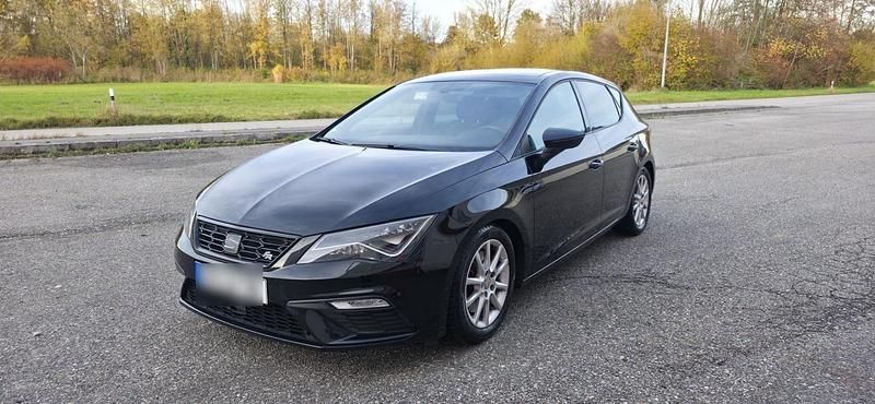 Schwarz Gebraucht 2017 Seat Leon Kleinwagen | 13.900 € (Fairer Preis) - Bild 1/4