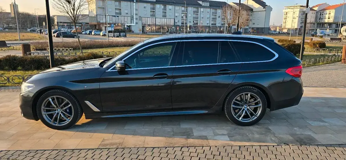 Gebraucht BMW 530 M Sport 265 PS (194 kW) 2018 Grau Kombi