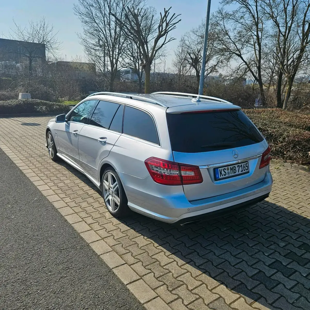 Gebraucht Mercedes E350 265 PS (194 kW) 2011 Grau Kombi
