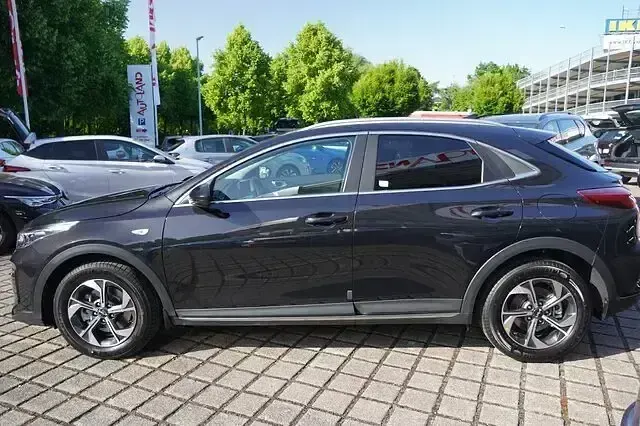 Neu Kia XCeed 150 PS (110 kW) 2026 Blackpearlmet. SUV