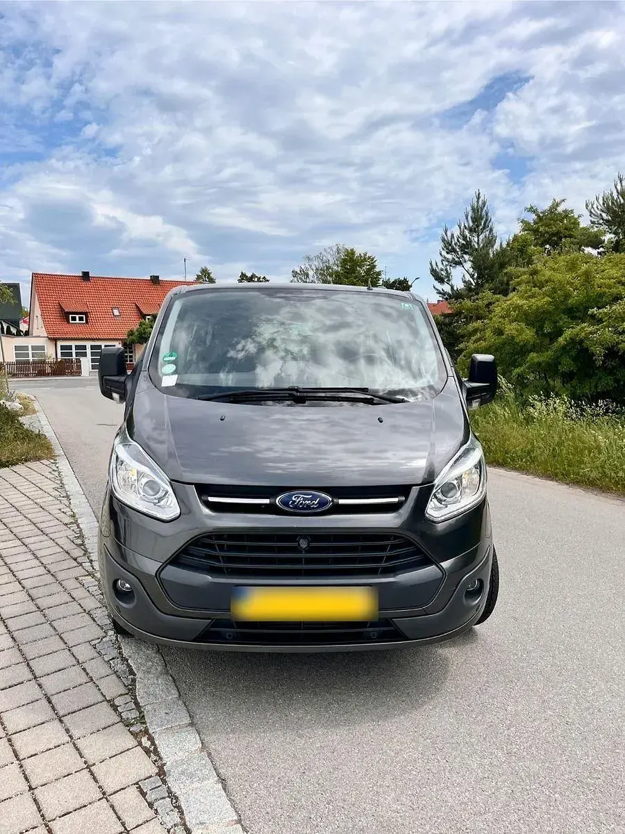 Gebraucht Ford Tourneo Custom Business Edition 155 PS (114 kW) 2016 Andere farben Van
