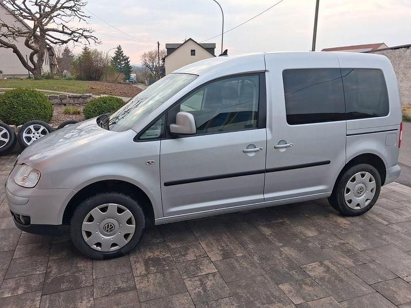 Gebraucht VW Caddy Life 140 PS (102 kW) 2009 Silber Van / Kleinbus