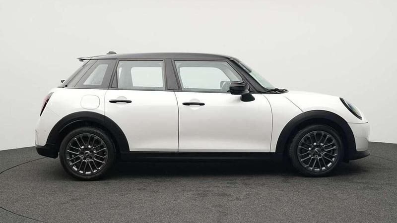 Gebraucht Mini Cooper S Classic 204 PS (150 kW) 2024 Weiß Kleinwagen