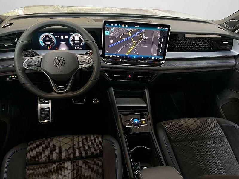 Gebraucht VW Tayron R-line 193 PS (141 kW) 2025 Pure white SUV