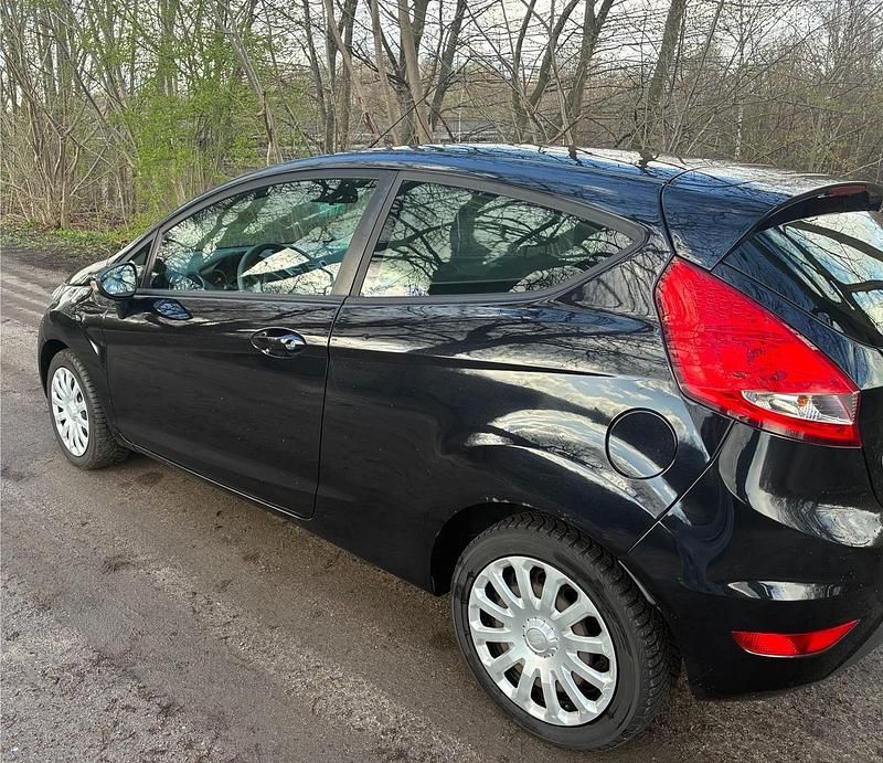Gebraucht Ford Fiesta 60 PS (44 kW) 2009 Schwarz Kleinwagen