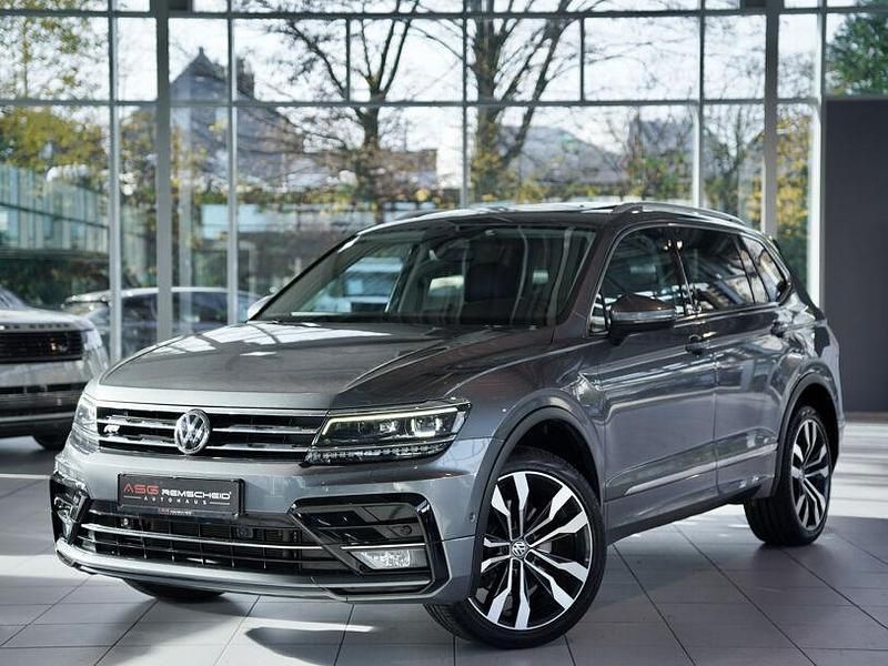 Grau Gebraucht 2018 VW Tiguan Allspace R-line SUV | 28.800 € (Etwas zu teuer) - Bild 1/3