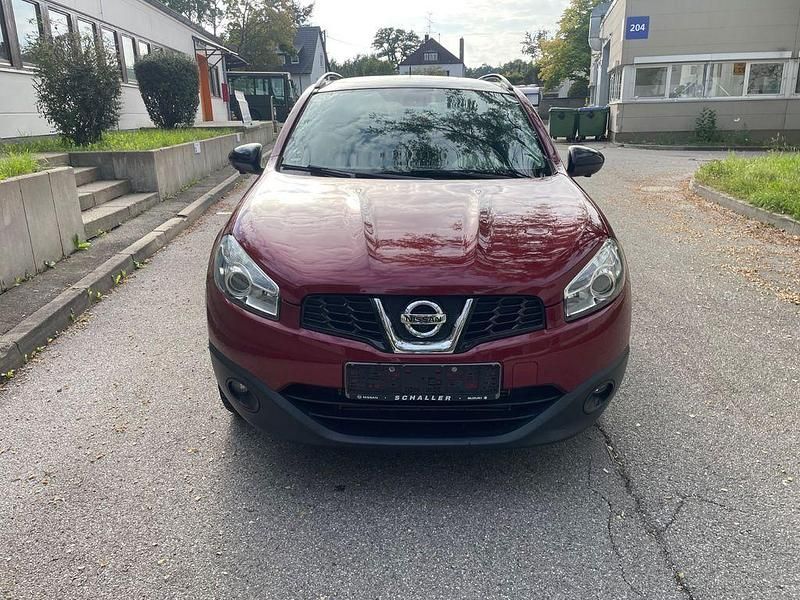 Rot Gebraucht 2013 Nissan Qashqai 360º SUV | 7.900 € (Fairer Preis) - Bild 1/4