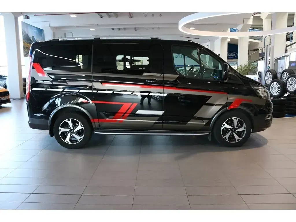 Gebraucht Ford Tourneo Active 170 PS (125 kW) 2023 Schwarz Van / Kleinbus