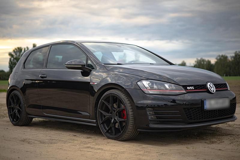 Schwarz Gebraucht 2013 VW Golf VII GTI Limousine | 12.500 € (Fairer Preis) - Bild 1/4