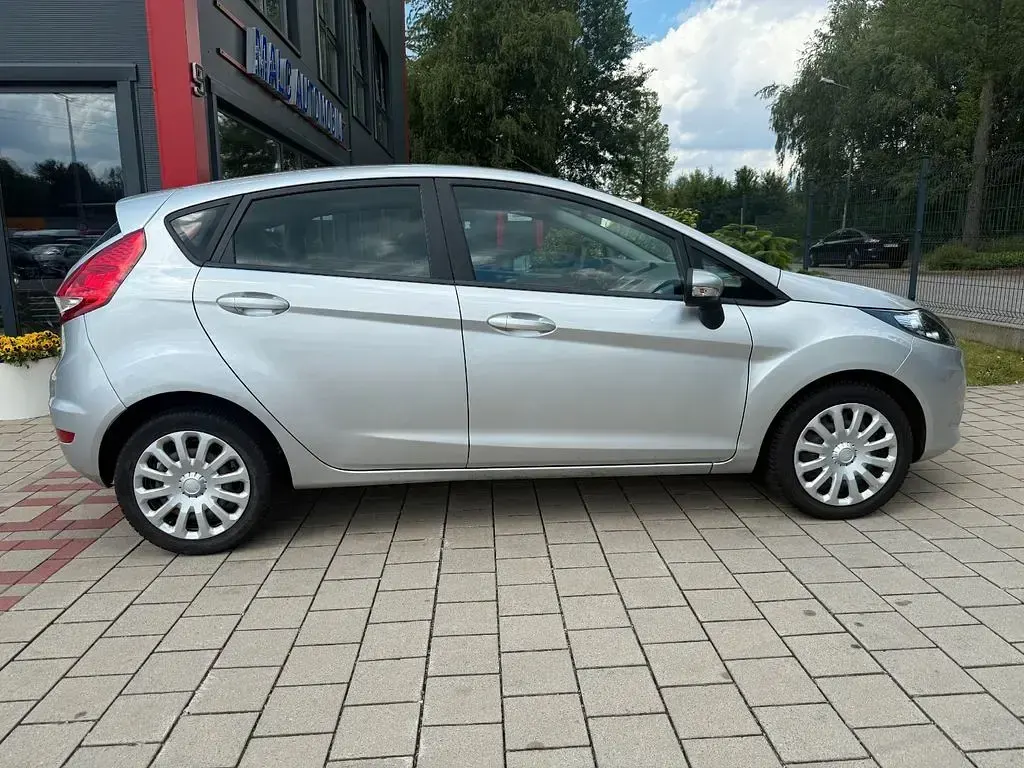Gebraucht Ford Fiesta Trend 60 PS (44 kW) 2011 Grau Limousine