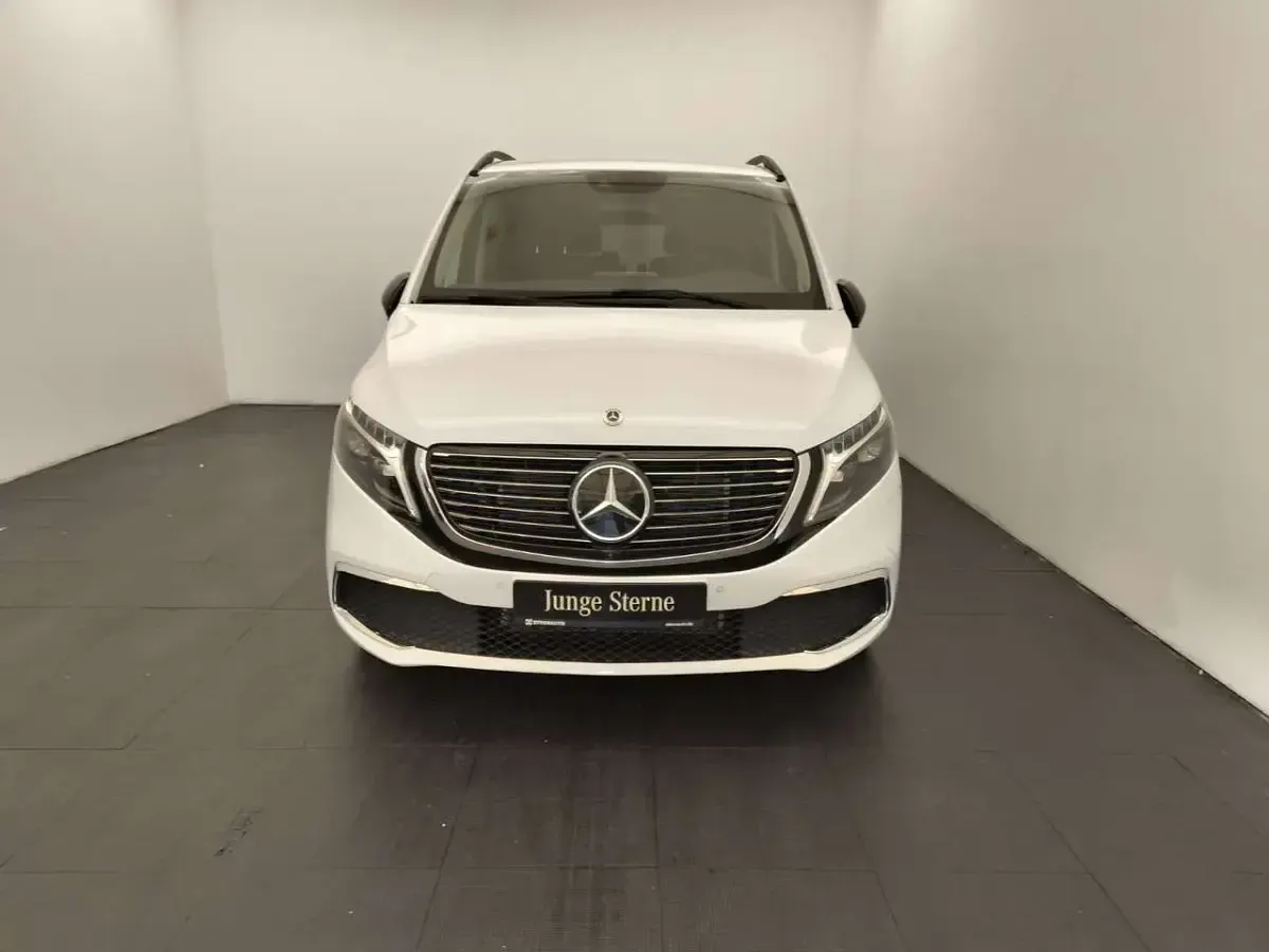 Gebraucht Mercedes EQV250 Long 69 kW (95 PS) 2024 Weiß Van / Kleinbus