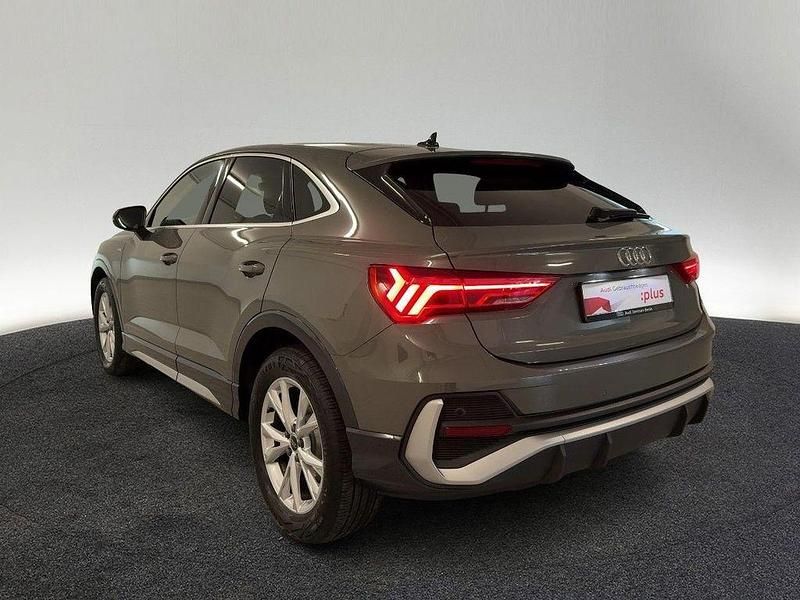 Gebraucht Audi Q3 Sportback S-Line 150 PS (110 kW) 2025 Chronosgrau metallic SUV