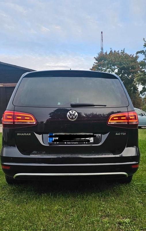 Gebraucht VW Sharan 184 PS (135 kW) 2017 Schwarz Van / Kleinbus