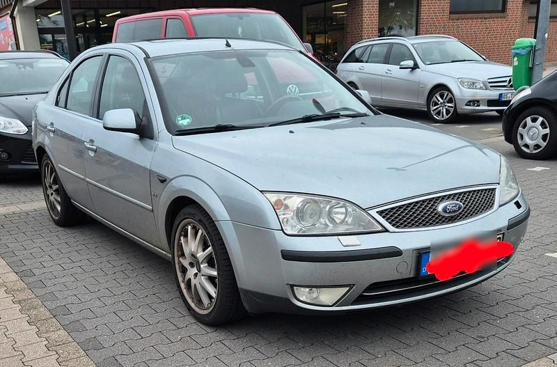 Andere farben Gebraucht 2004 Ford Mondeo Coupé | 4.450 € - Bild 1/4
