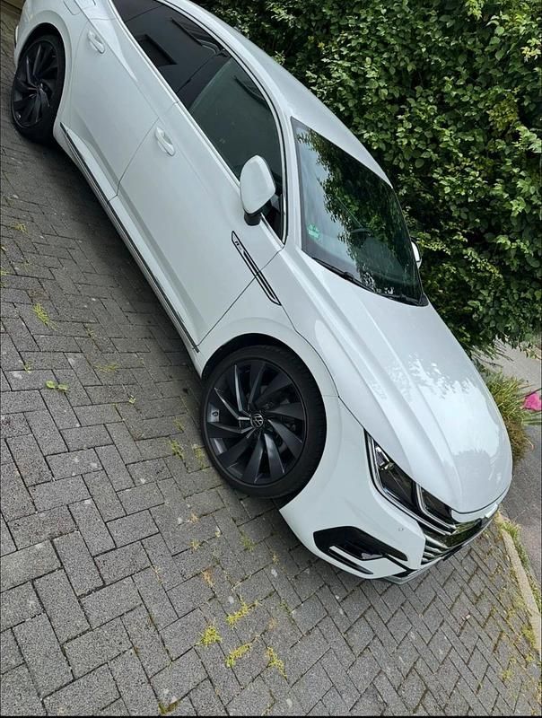 Weiß Gebraucht 2020 VW Arteon R-line Limousine | 26.000 € (Fairer Preis) - Bild 1/4