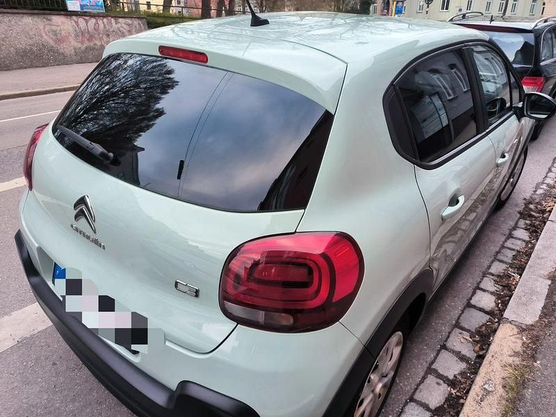 Gebraucht Citroën C3 Feel 83 PS (61 kW) 2018 Grün Kleinwagen