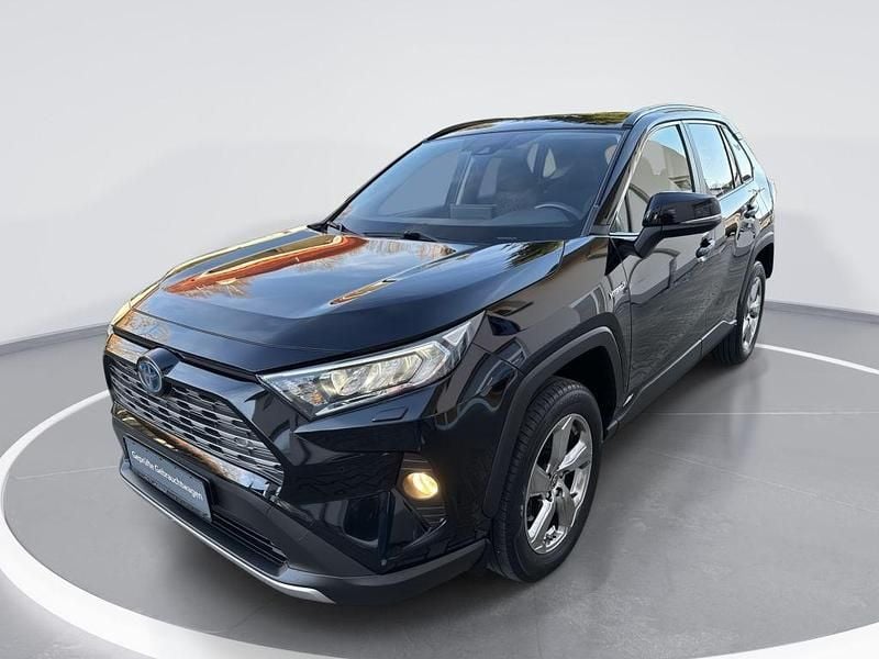 Schwarz Gebraucht 2020 Toyota RAV4 Hybrid Team SUV | 31.800 € (Etwas zu teuer) - Bild 1/4