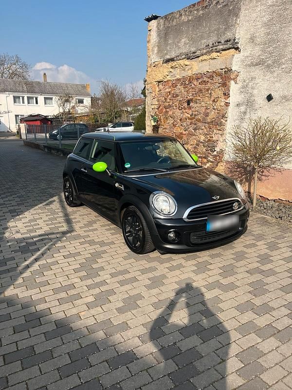 Gebraucht Mini ONE 97 PS (71 kW) 2013 Schwarz Kleinwagen