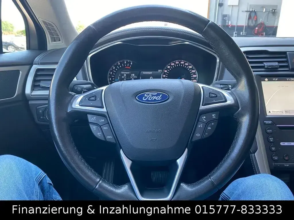 Gebraucht Ford Mondeo Vignale 179 PS (131 kW) 2018 Schwarz Limousine