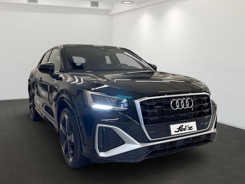 Gebraucht Audi Q2 S-Line 190 PS (139 kW) 2025 Mythosschwarz metallic SUV