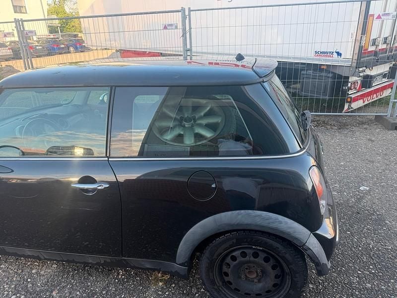Gebraucht Mini Cooper 116 PS (85 kW) 2003 Schwarz Kleinwagen