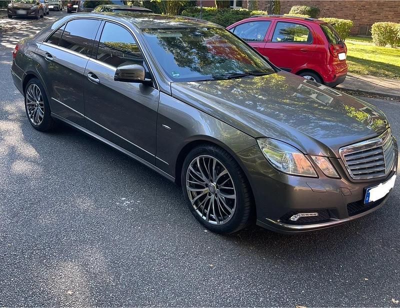 Gebraucht Mercedes E220 2009 Andere farben Limousine