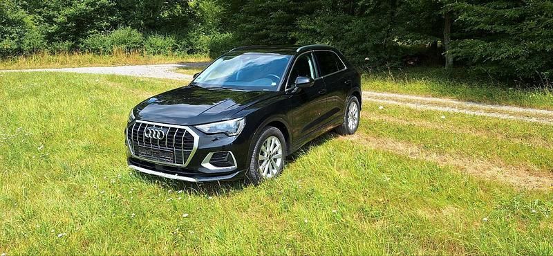 Schwarz Gebraucht 2023 Audi Q3 Advanced SUV | 29.400 € (Superpreis) - Bild 1/4