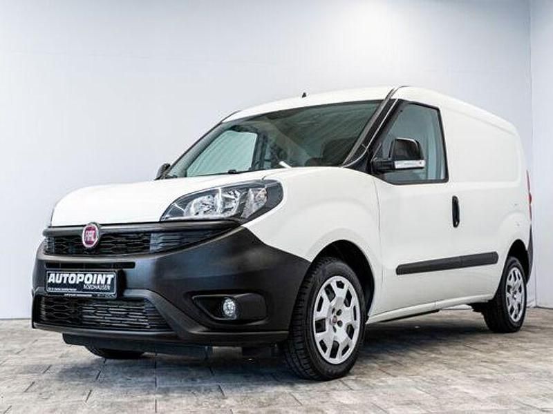 Weiß Gebraucht 2021 Fiat Doblò Van / Kleinbus | 8.840 € (Guter Preis) - Bild 1/4