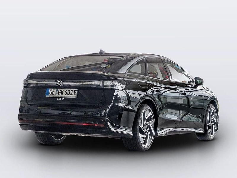 Gebraucht VW ID.7 Pro 210 kW (286 PS) 2023 Schwarz Kleinwagen