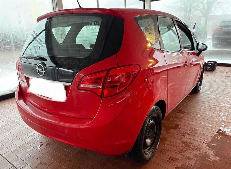 Gebraucht Opel Meriva 101 PS (74 kW) 2010 Rot Van / Kleinbus
