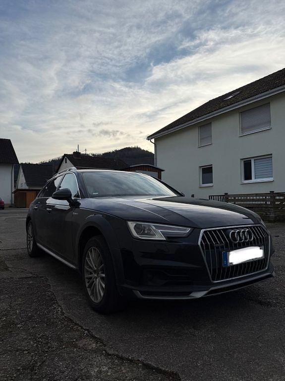 Gebraucht Audi A4 Allroad Sport 163 PS (119 kW) 2017 Schwarz Kombi