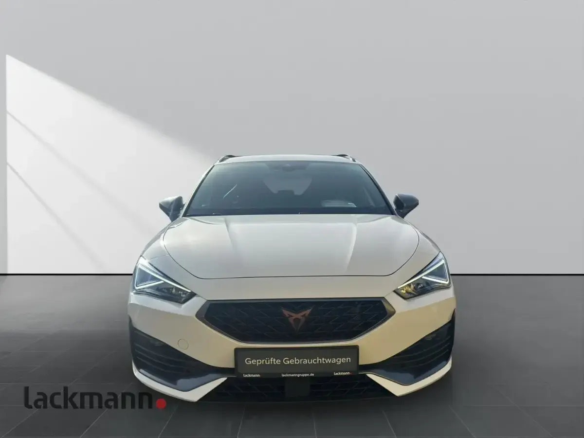 Gebraucht Cupra Leon VZ 310 PS (228 kW) 2024 Weiss Kombi