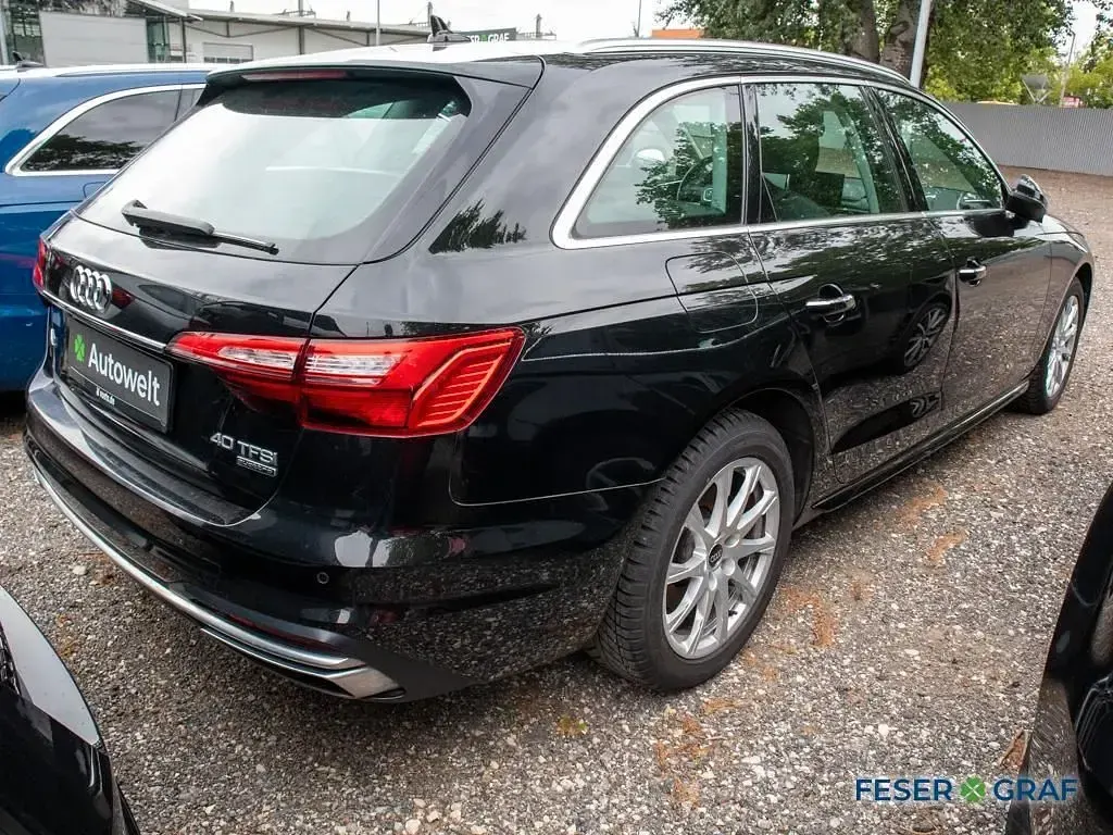 Gebraucht Audi A4 Ambiente 204 PS (150 kW) 2022 Mythosschwarz metallic Kombi