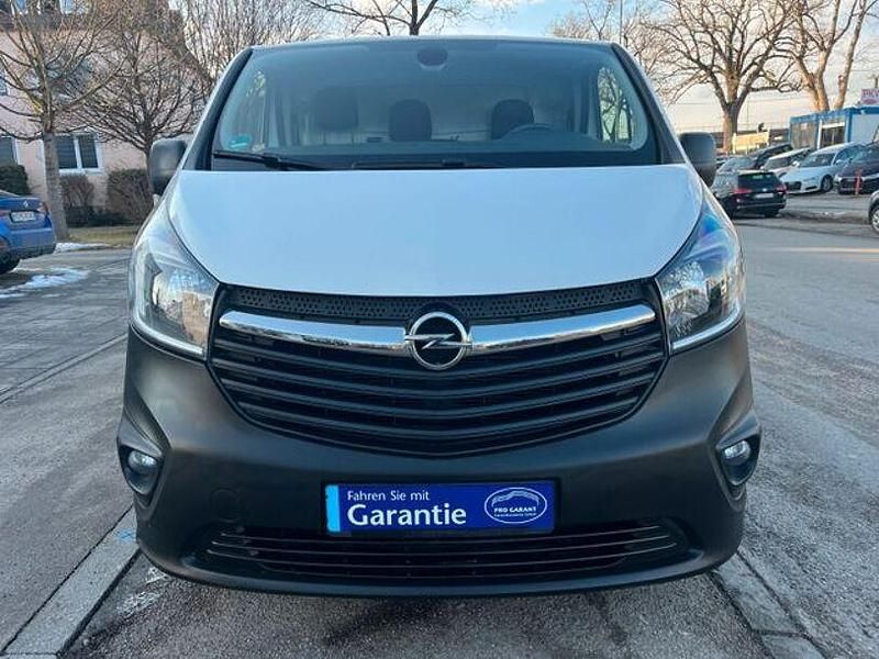 Gebraucht Opel Vivaro 120 PS (88 kW) 2018 Weiß Van / Kleinbus