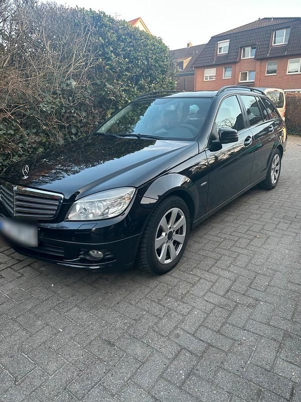 Gebraucht Mercedes C220 170 PS (125 kW) 2010 Schwarz Limousine