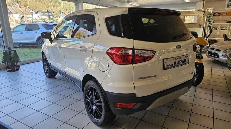 Gebraucht Ford Ecosport Titanium 125 PS (91 kW) 2017 Weiß SUV