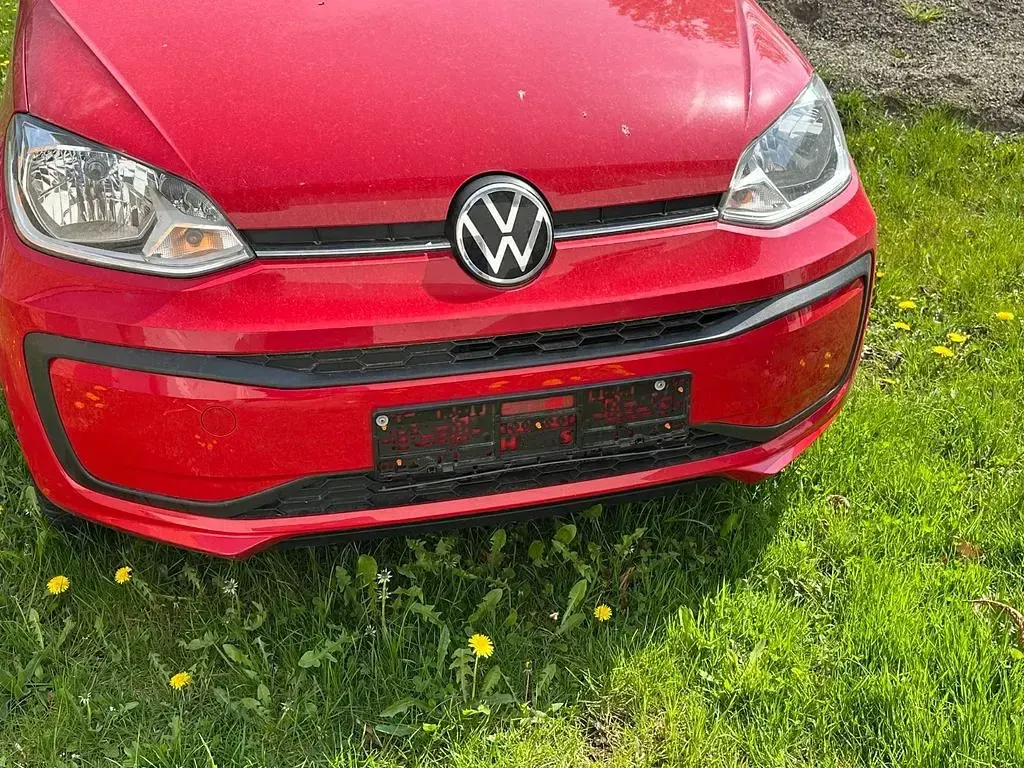 Second-hand VW up! 65 CP (47 kW) 2020 Roșu Hatchback