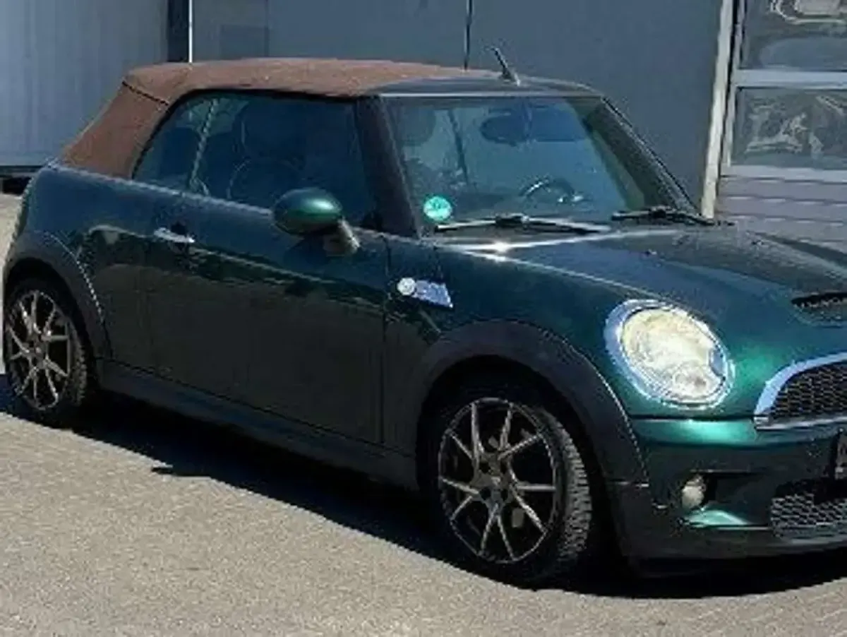 Usata Mini Cooper S Cabriolet 174 CV (127 kW) 2009 Verde Cabrio
