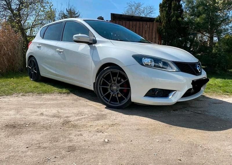 Gebraucht Nissan Pulsar 190 PS (139 kW) 2016 Andere farben Kleinwagen