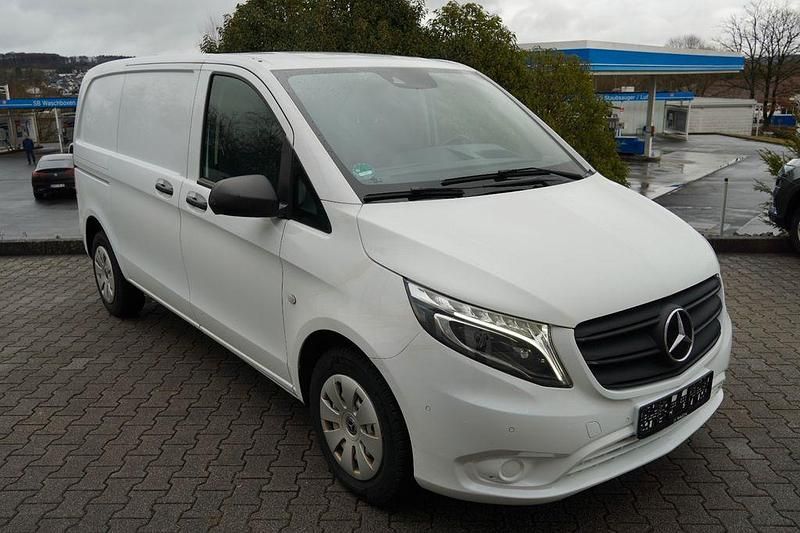Gebraucht Mercedes Vito 163 PS (119 kW) 2020 Weiß Van