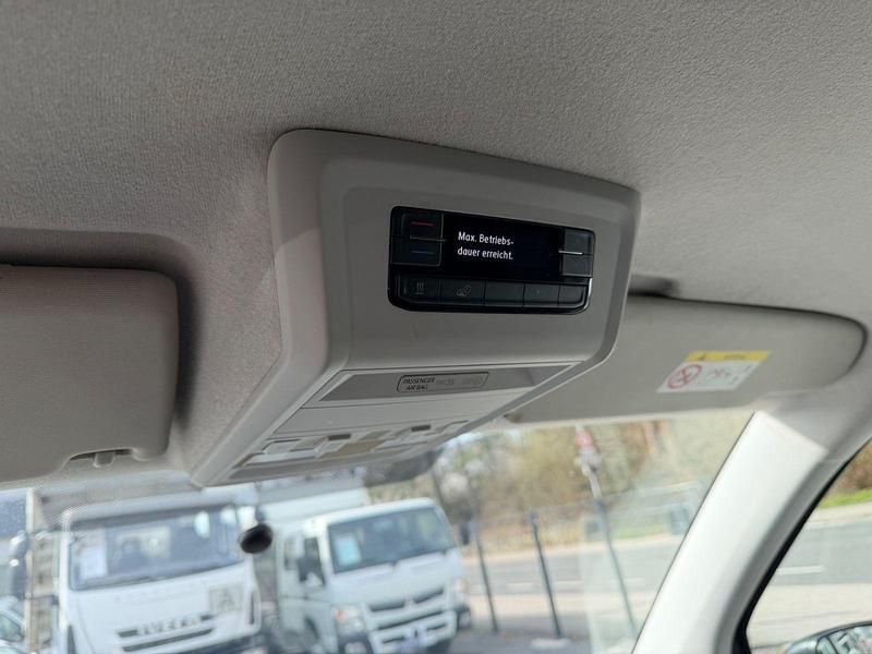 Gebraucht VW Transporter 110 PS (80 kW) 2020 Pure grey Van