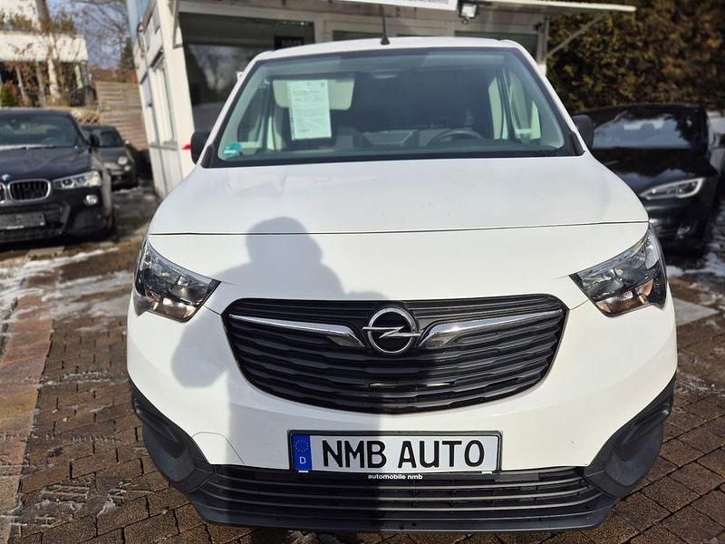 Gebraucht Opel Combo Selection 110 PS (80 kW) 2020 Weiß Van / Kleinbus