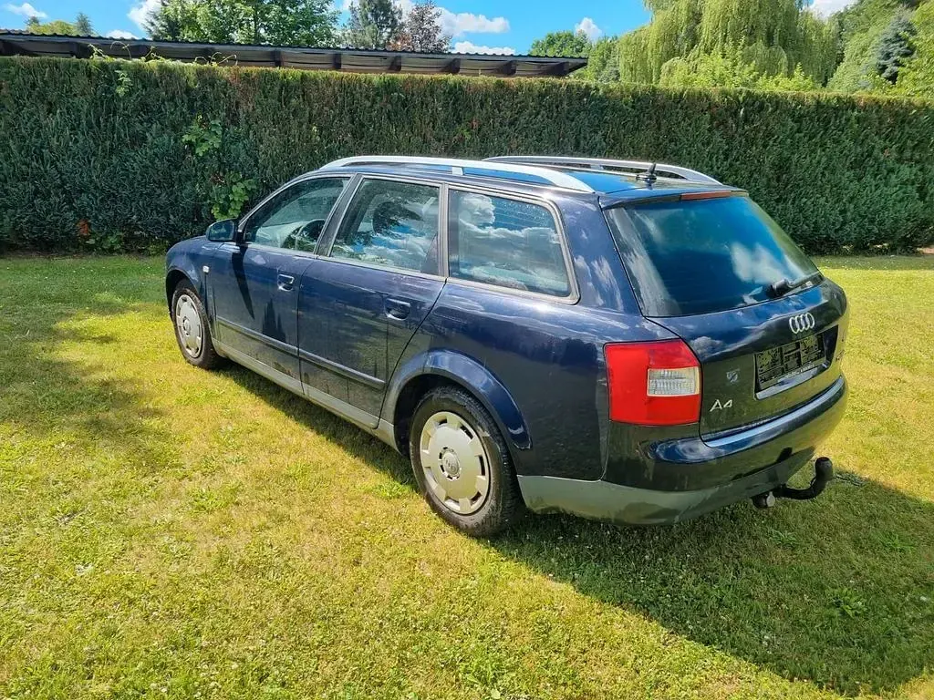 Gebraucht Audi A4 101 PS (74 kW) 2003 Blau Kombi