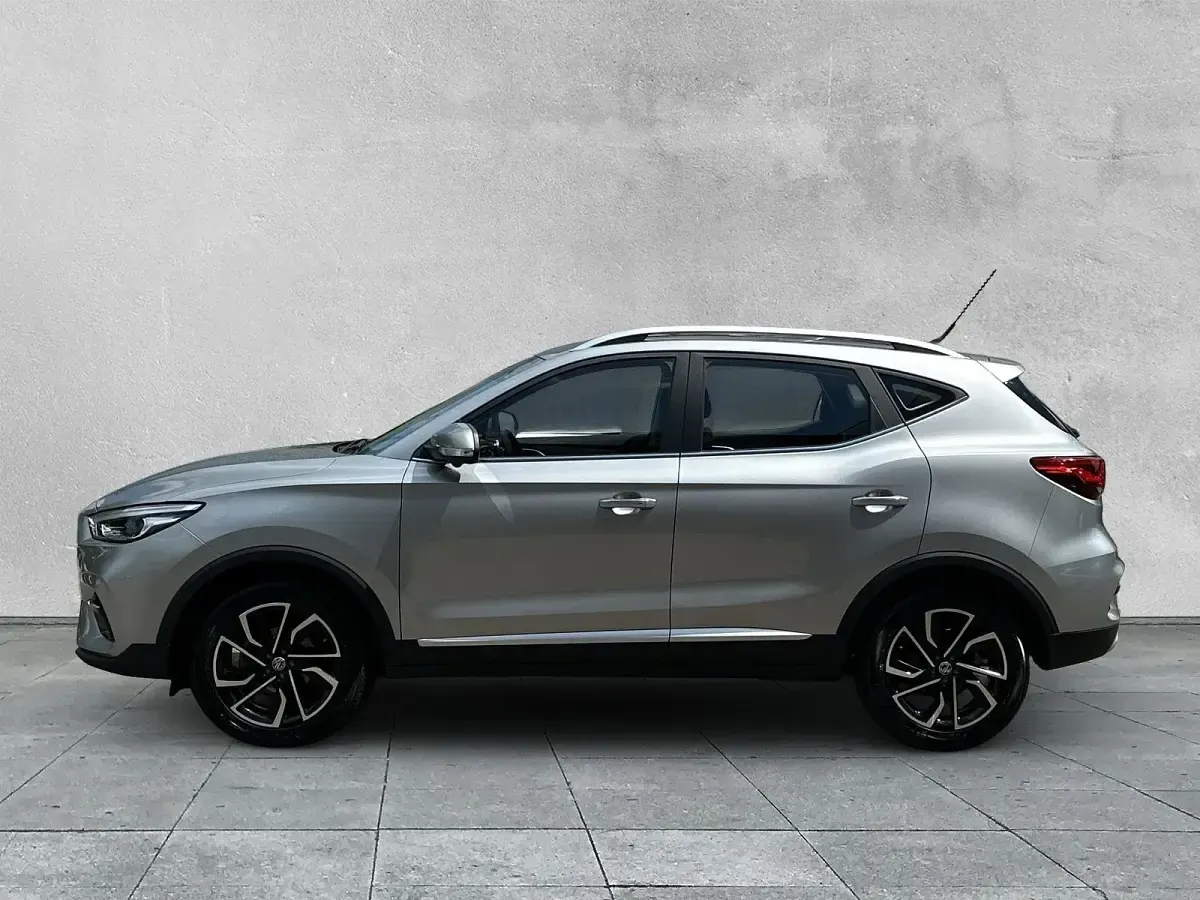 Gebraucht MG ZS Luxury 111 PS (81 kW) 2024 Silber SUV