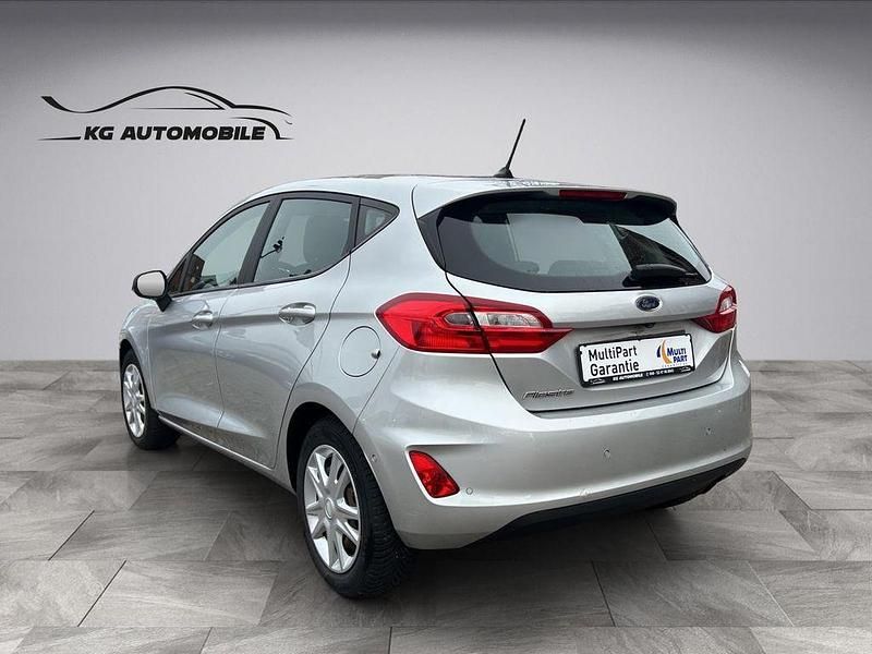 Gebraucht Ford Fiesta Cool & Connect 101 PS (74 kW) 2019 Silber Limousine