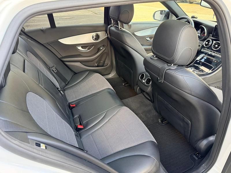 Gebraucht Mercedes C300 Edition 256 PS (188 kW) 2016 Weiß Kombi